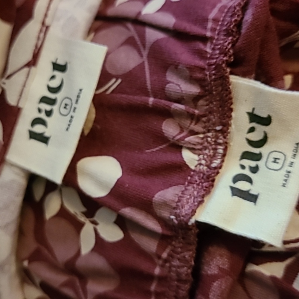 PACT Staycation Floral 3-Piece Lounge Set  In Organic Cotton Size Medium - Picture 8 of 10